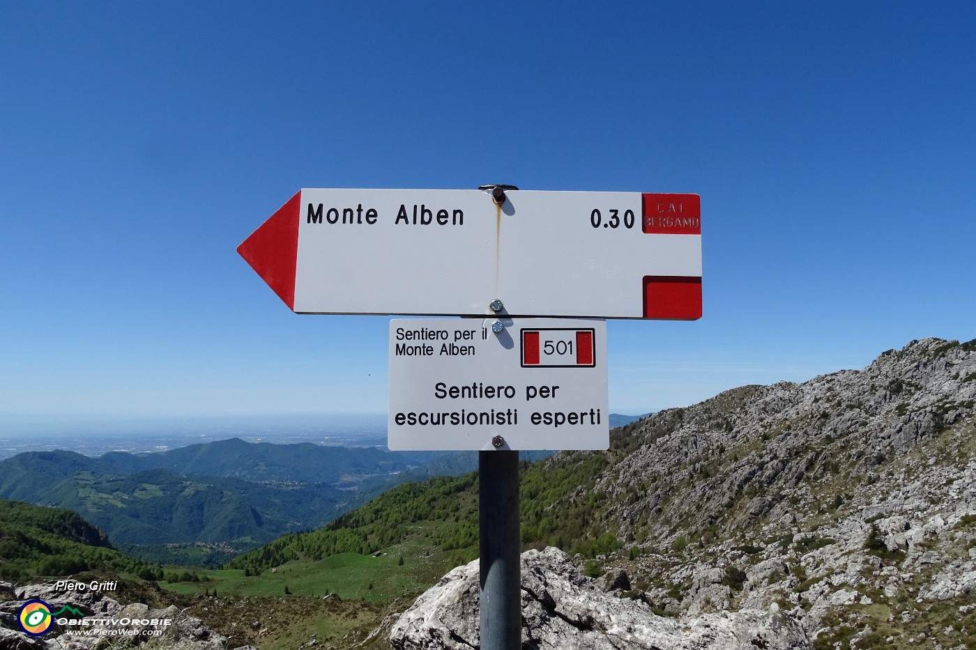 32 Sentiero 501 EE  per Cima Monte Alben, mezz'ora... molto abbondante !!! .JPG -                                